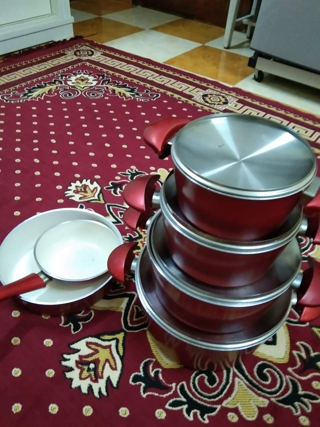 اطباق ميلامين وطقم حلل سيراميك