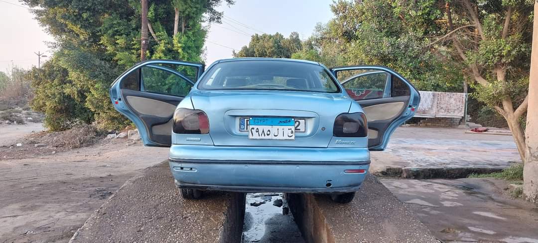 فيات ٢٠١١ للبيع